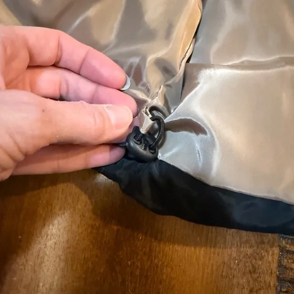 SHEIN Toddler 4Y Black Puffer Vest - Picture 4 of 5